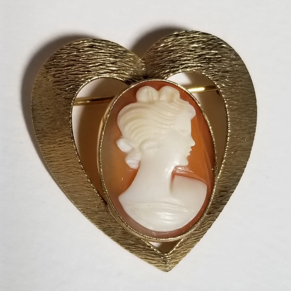 Vintage cameo brooch heart Bal-Ron 1/20 12k G.F. gold filled shell balron